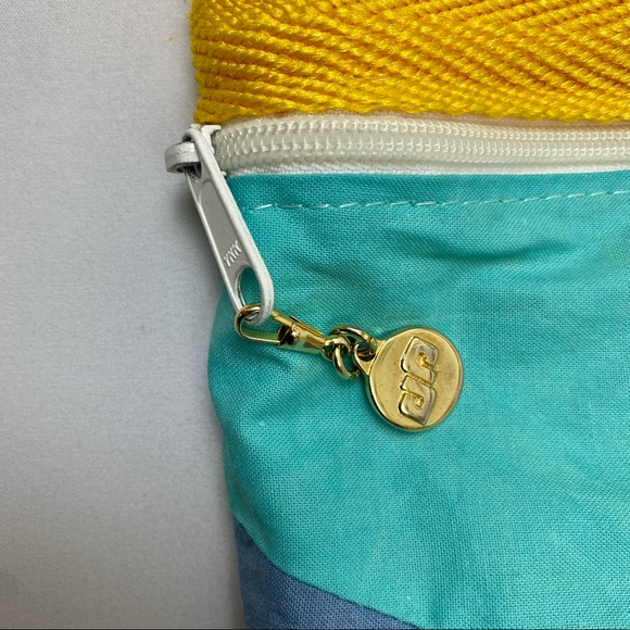 Pier Giorgio Italian Retro Bag. Denim Blue, Yellow, and Aqua. Zipper Pocket. - Picture 6 of 10